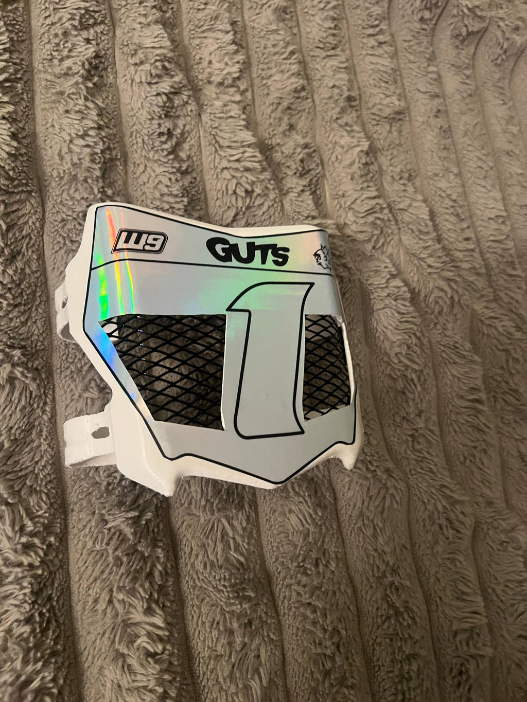 Motocutz vented glossy white edition