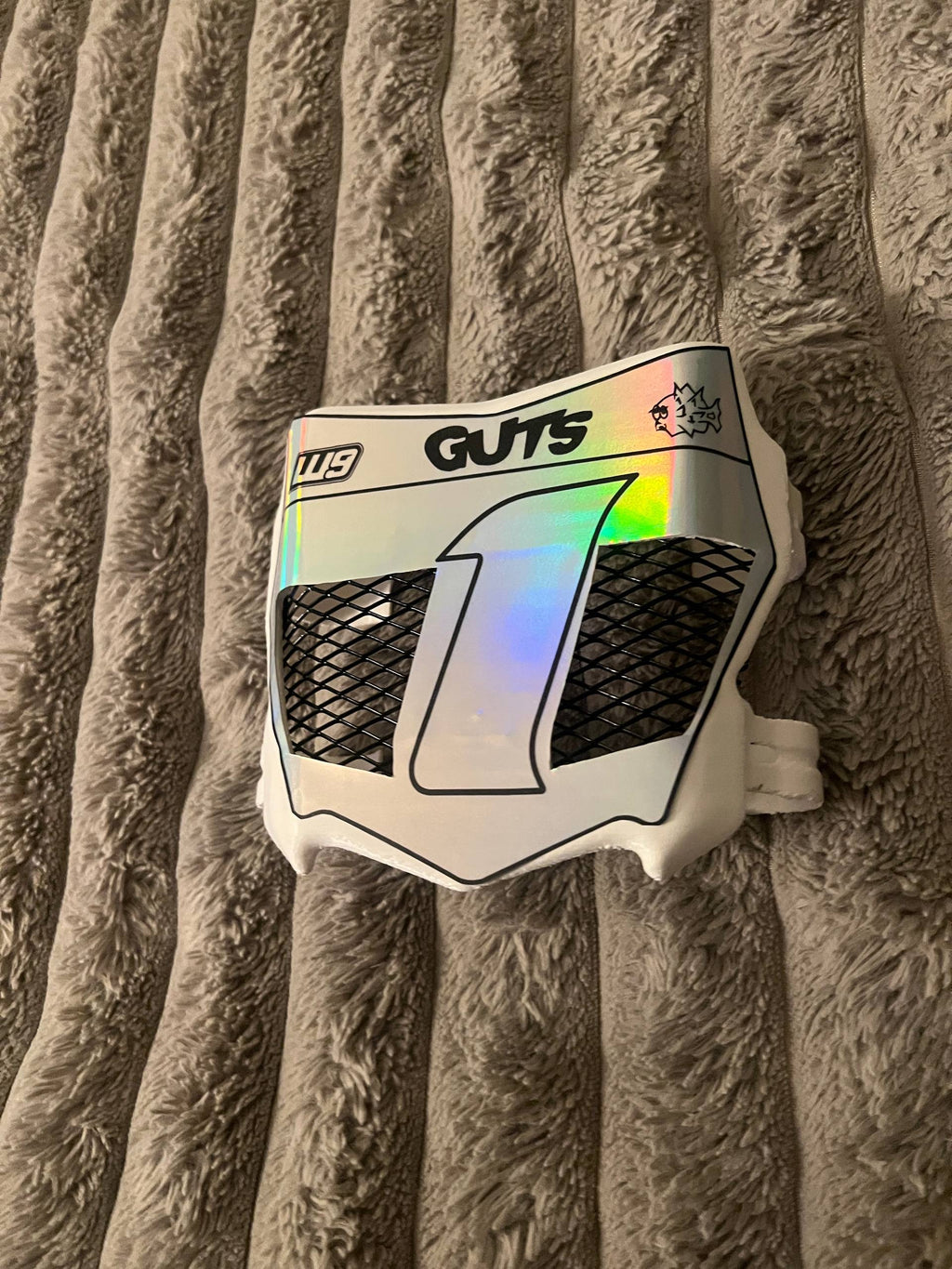 Motocutz vented glossy white edition