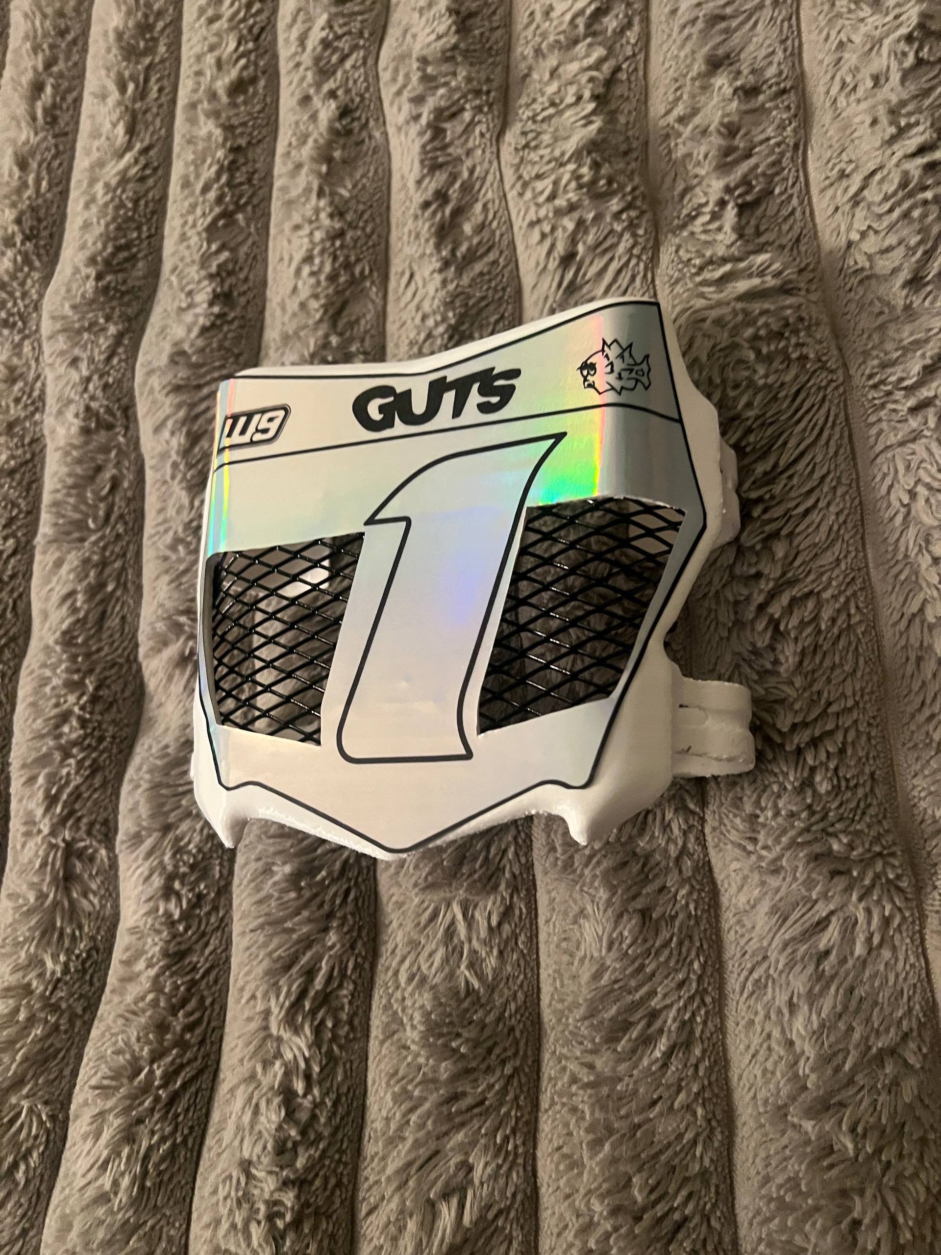 Motocutz vented glossy white edition
