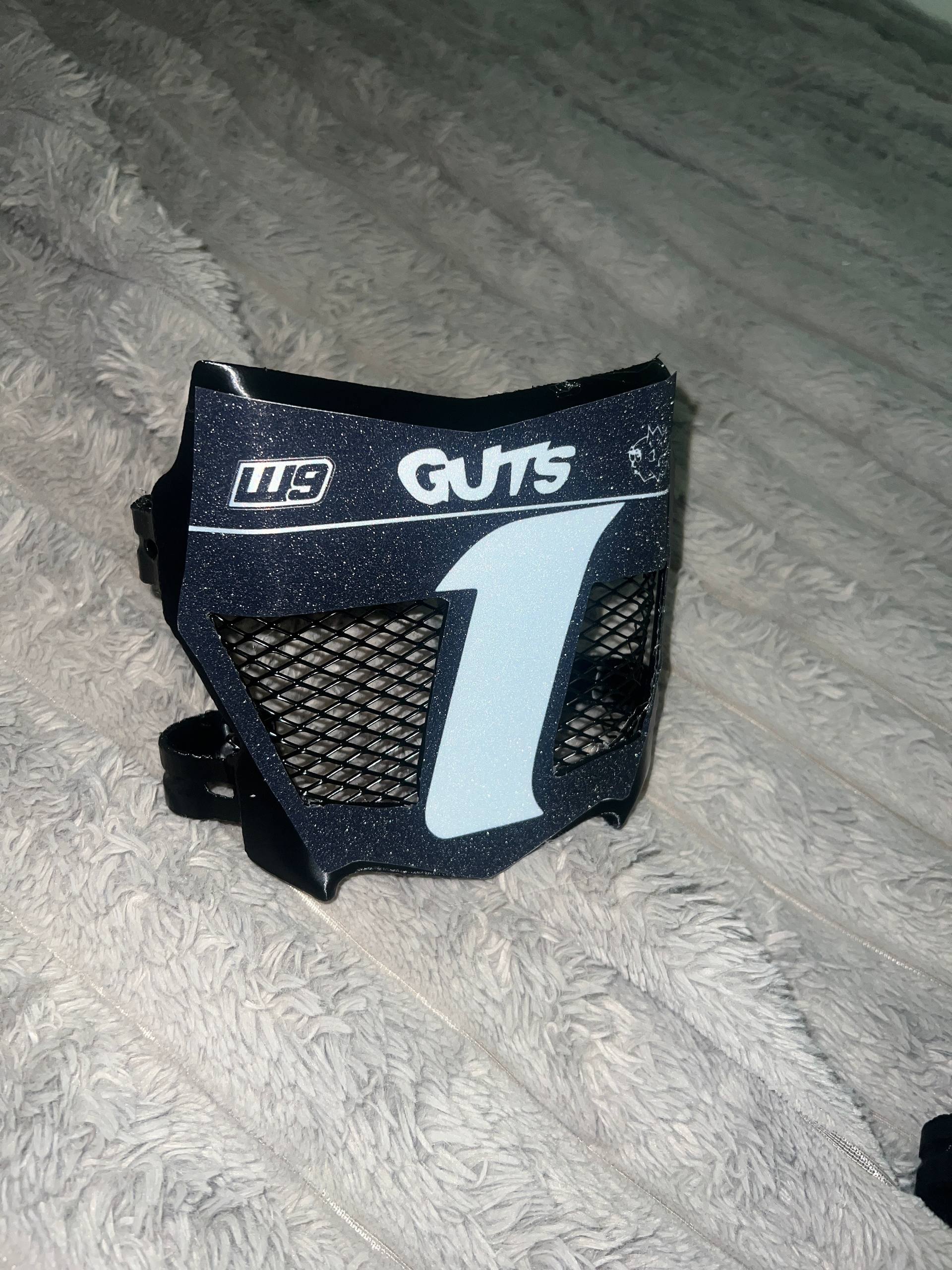 Motocutz Vented Plate With Decal
