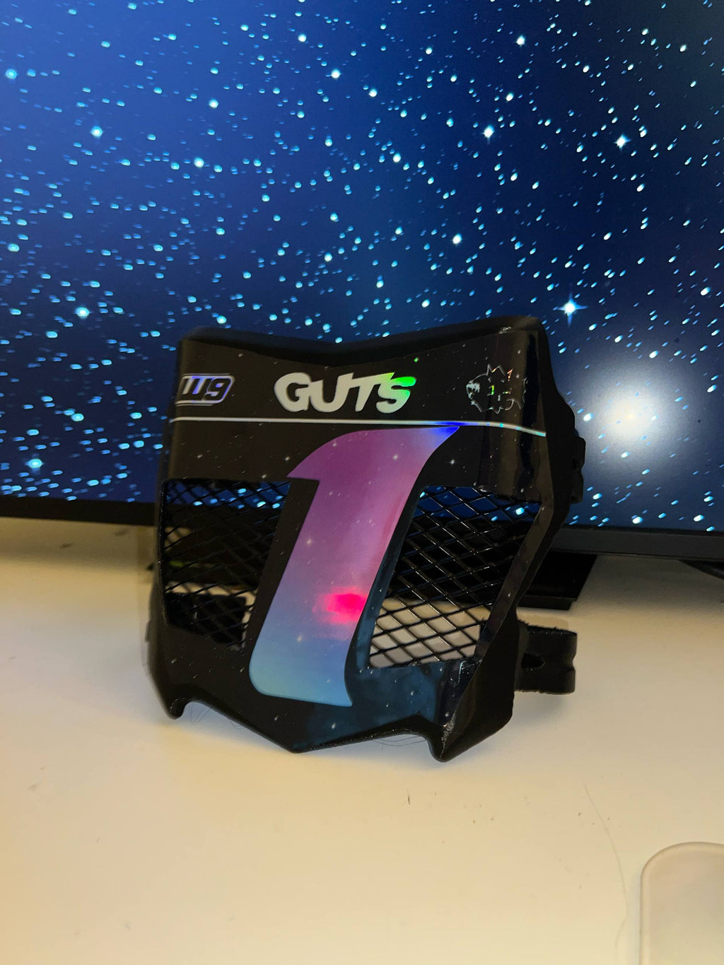 Motocutz vented plate with decal